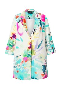 Короткое пальто Короткое пальто