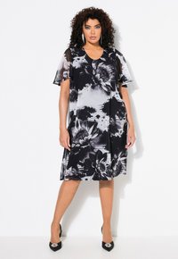 Платье Платье