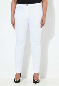 Чиносы Чиносы