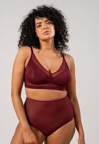 Бюстгальтер Бюстгальтер