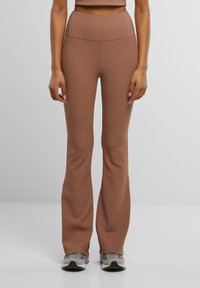 Спортивные штаны Спортивные штаны