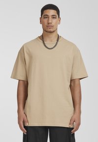 Футболка Футболка