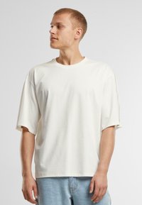 Футболка Футболка