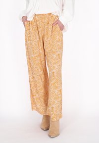 Широкие брюки Широкие брюки