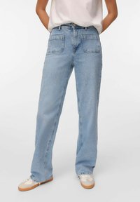 Прямые джинсы Прямые джинсы