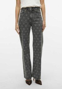 Джинсы Джинсы