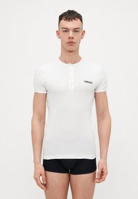 Футболка Футболка