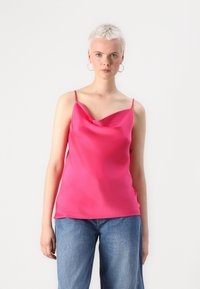 Топ на бретельках Топ на бретельках