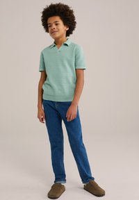 Джинсы Джинсы