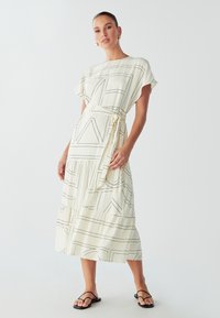 Летнее платье Летнее платье