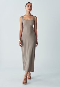 Длинное платье Длинное платье