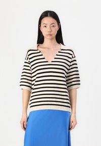 Пуловер с коротким рукавом Пуловер с коротким рукавом