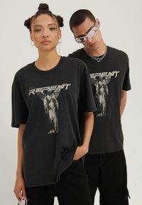 Футболка Футболка