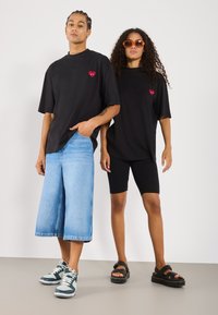 Футболка Футболка