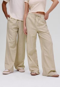 Брюки Брюки