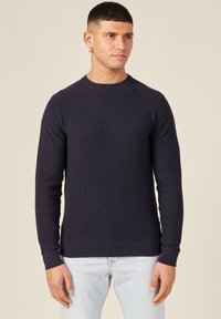 Пуловер Пуловер