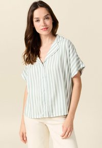 Атласная блузка Атласная блузка