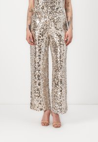 Широкие брюки Широкие брюки