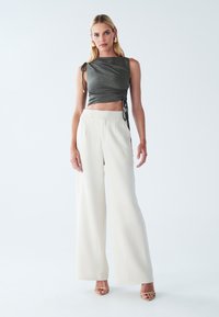 Брюки Брюки