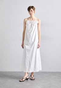 Летнее платье Летнее платье