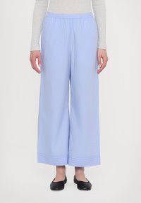 Широкие брюки Широкие брюки