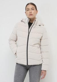 Зимняя куртка Зимняя куртка