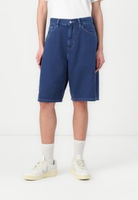 Широкие брюки Широкие брюки