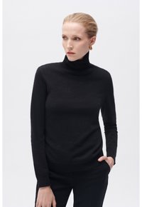 Пуловер Пуловер