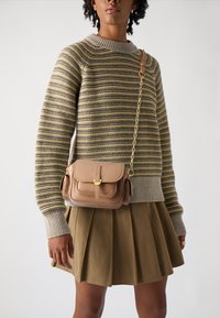 Кожаная сумка Кожаная сумка