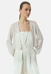 Жилет Жилет