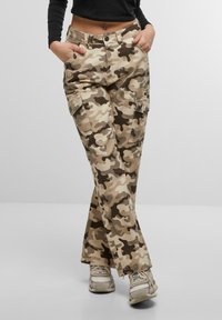 Клешеные джинсы Клешеные джинсы