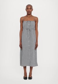 Летнее платье Летнее платье