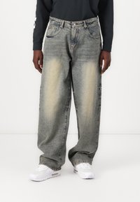 Брюки Брюки