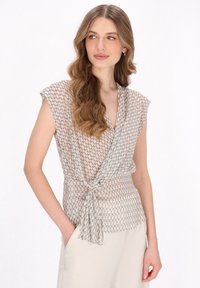 Блузка Блузка