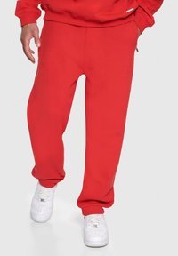 Спортивные штаны Спортивные штаны