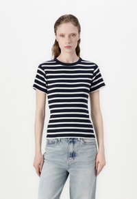 Футболка Футболка