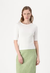 Футболка Футболка