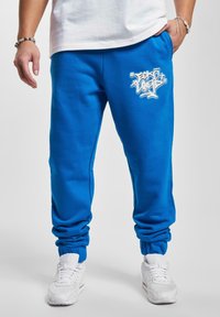 Спортивные штаны Спортивные штаны