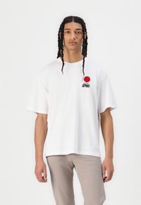 Футболка Футболка