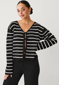 Жилет Жилет