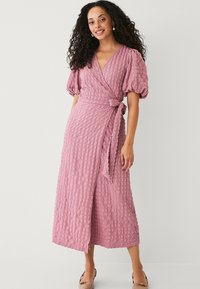 Летнее платье Летнее платье