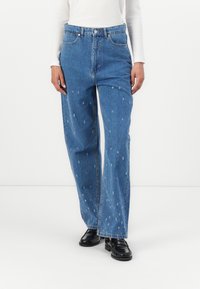 Джинсы Джинсы