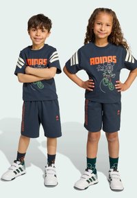 Спортивные штаны Спортивные штаны