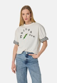 Футболка Футболка