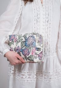 Косметичка Косметичка