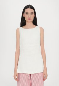 Длинный топ Длинный топ