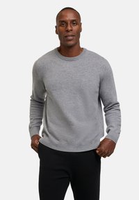 Пуловер Пуловер