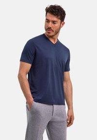 Футболка Футболка