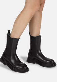 Ботинки челси Ботинки челси