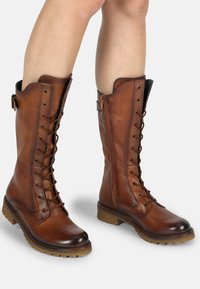 Сапоги на шнуровке Сапоги на шнуровке